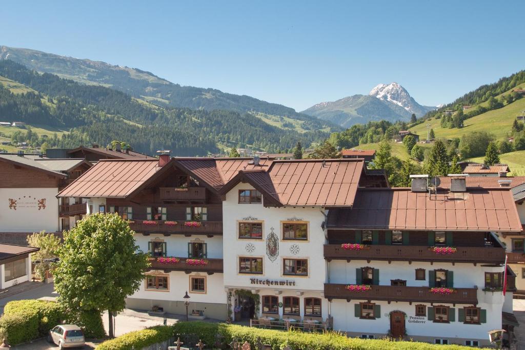 Hotel Kirchenwirt Kirchberg in Tirol Eksteriør billede
