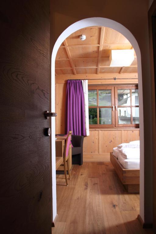 Hotel Kirchenwirt Kirchberg in Tirol Værelse billede