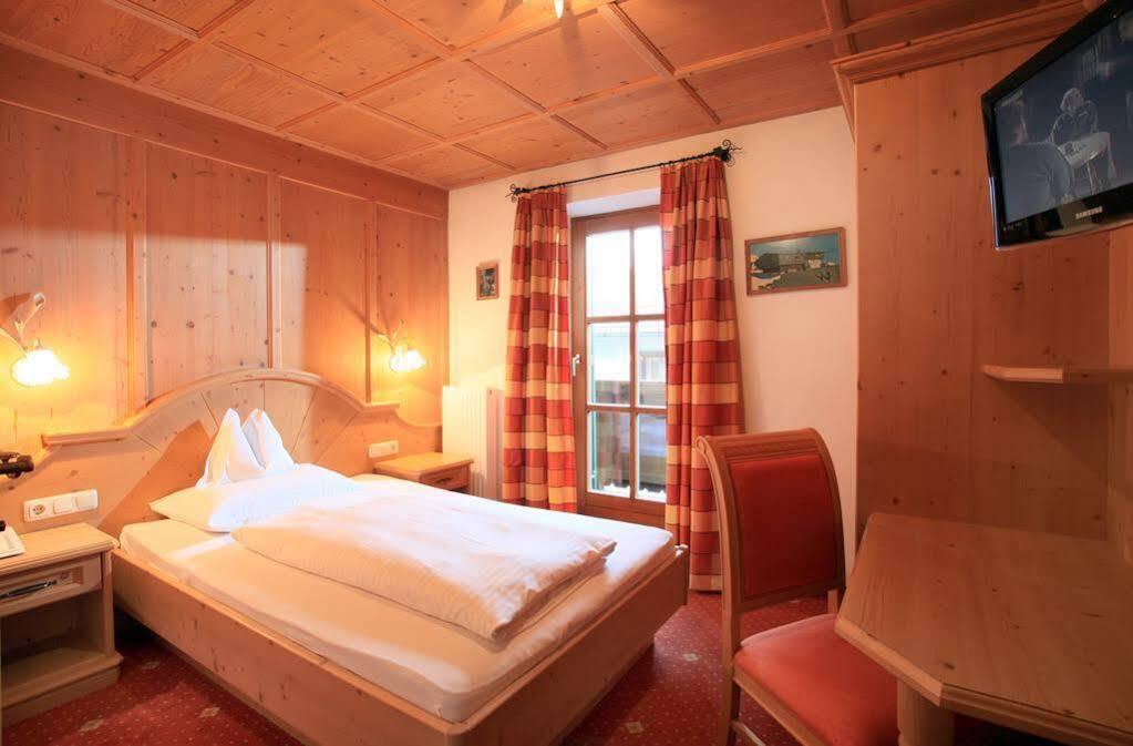 Hotel Kirchenwirt Kirchberg in Tirol Eksteriør billede