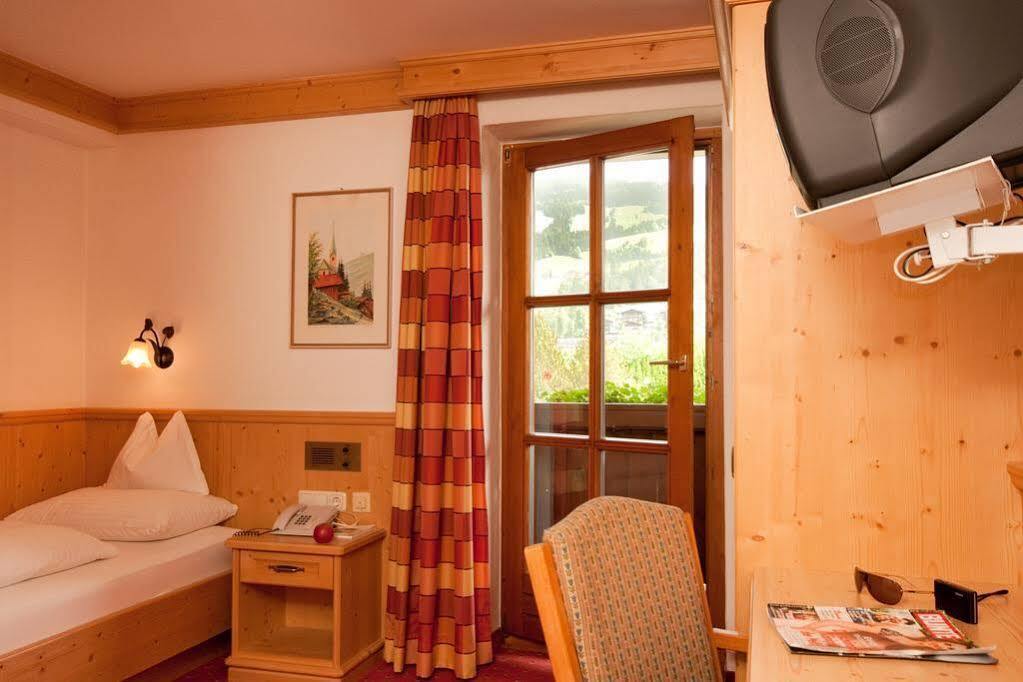 Hotel Kirchenwirt Kirchberg in Tirol Eksteriør billede